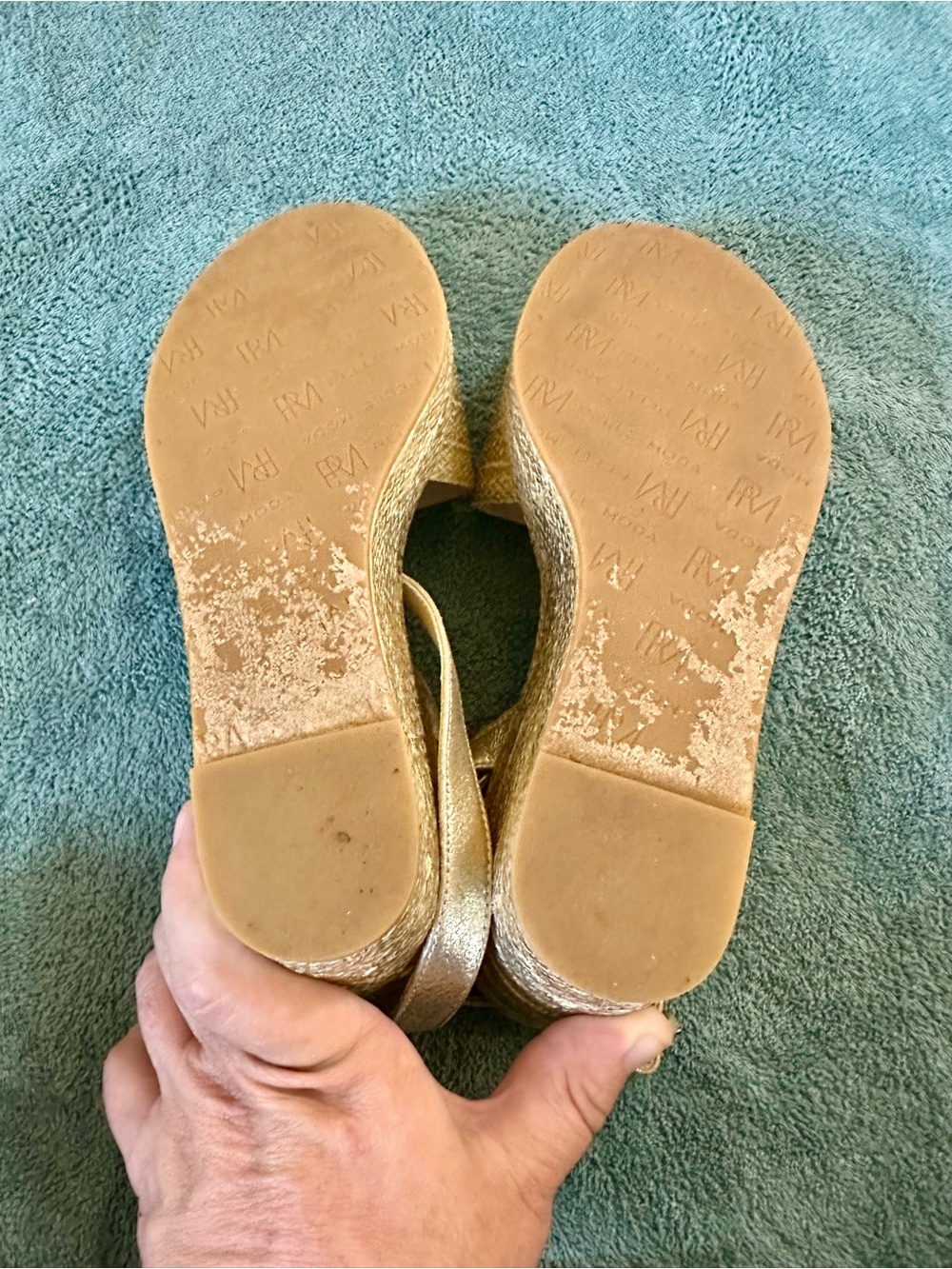 Pelle Moda Gold Espadrille Wedge Sandals Ankle Strap Metallic Platform Size 6.5 - Picture 4 of 5